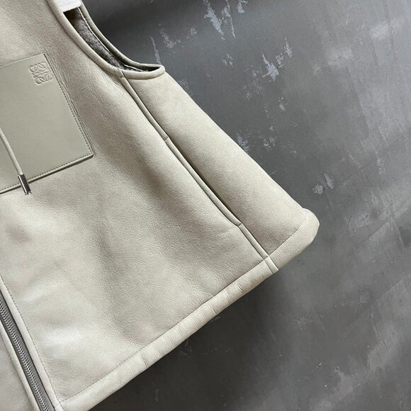 Loewe 2025 new fur vest - Picture 6 of 9